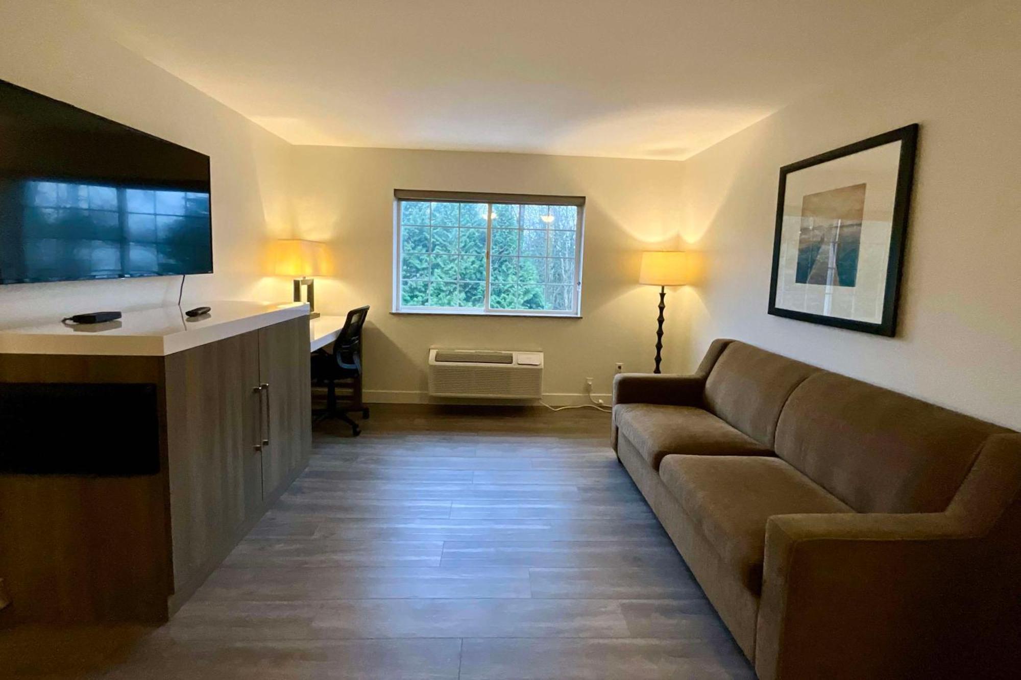 Baymont By Wyndham Kent - Seattle Hotel Екстериор снимка